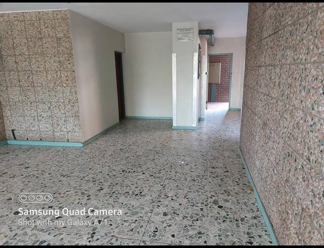 2 BEDROOM APARTMENT FOR SALE IN SUNNYSIDE